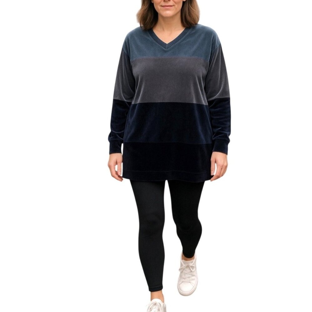 Amaryllis Sweater Womens 1X Velour Navy Gray Light Blue VNeck Boxy Loose Comfy
